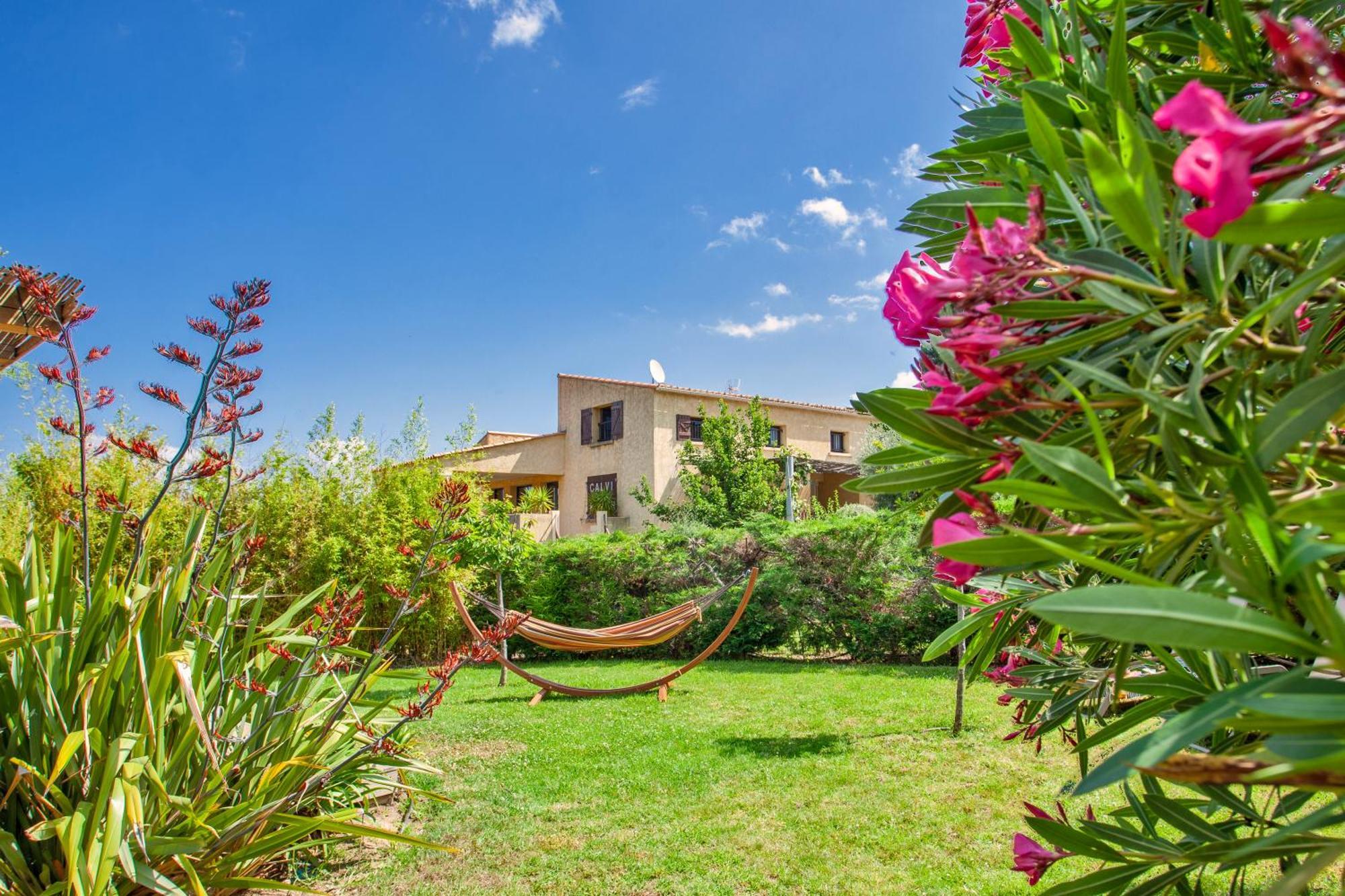 Residence Acquavital Кальви Экстерьер фото